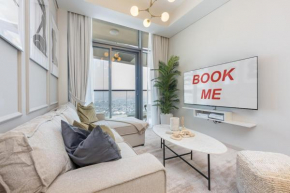 Luxury 2-Bed Apartment in Aykon Tower, Business Bay - Prime Location and Cityscape views!
